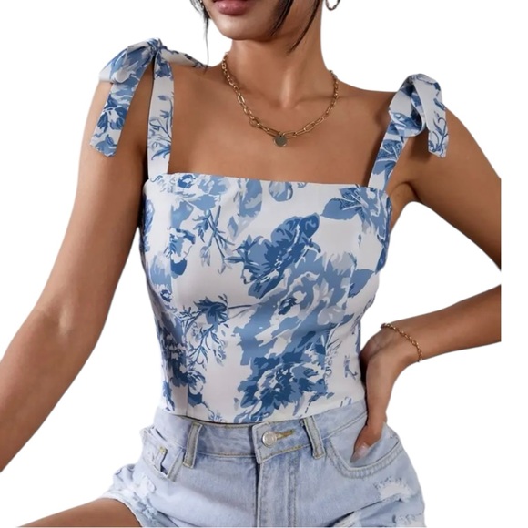 Floral Blue and White Tie Strap Zip Crop Top Blouse Size Small NWOT - Picture 1 of 10